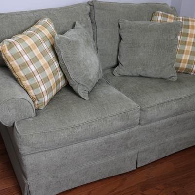 Taylorsville Loveseat (See Description)