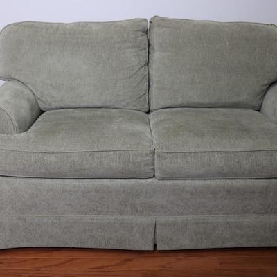 Taylorsville Loveseat (See Description)