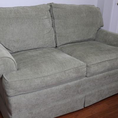 Taylorsville Loveseat (See Description)