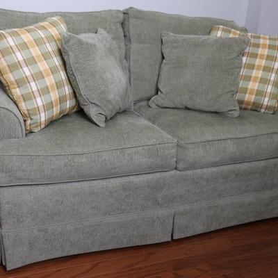 Taylorsville Loveseat (See Description)