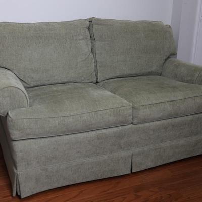 Taylorsville Loveseat (See Description)