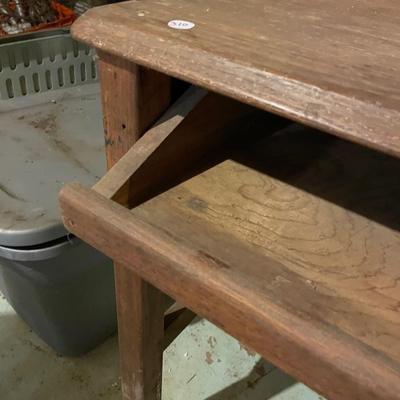Desk w Sliding Drawer