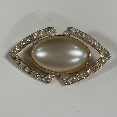 Earrings and brooch set