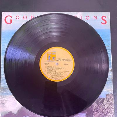 Beach Boys Vintage 33PRM Vinyl Album - "Good Vibrations - The Best of The Beach Boys"