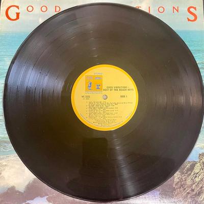 Beach Boys Vintage 33PRM Vinyl Album - "Good Vibrations - The Best of The Beach Boys"