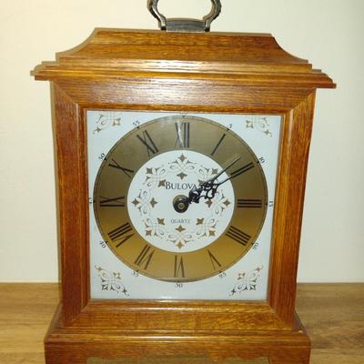 Bulova Wood Case Table Top Clock
