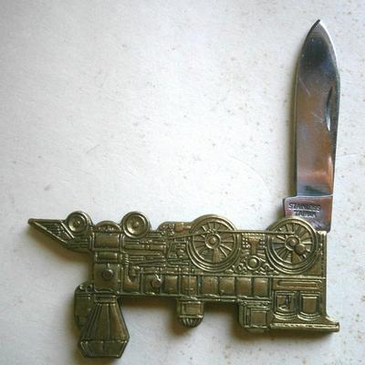 Figural Steam Locomotive Train Engine Pocket Knife