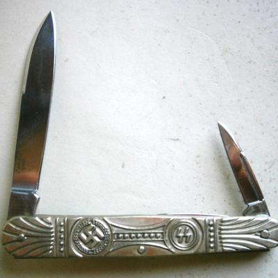 Contemporary WWII German Style Pocket Knife