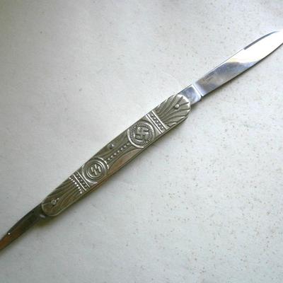 Contemporary WWII German Style Pocket Knife