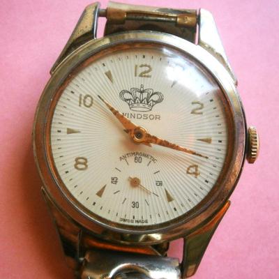 Vintage WINDSOR Wristwatch made in Switzerland