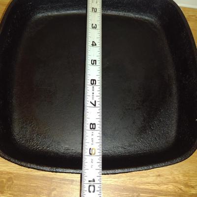 Pair of Cast Iron Skillets- Approx 9 1/2" Square and 8" Round