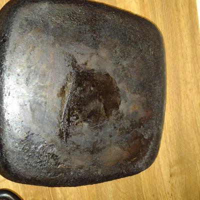 Pair of Cast Iron Skillets- Approx 9 1/2" Square and 8" Round