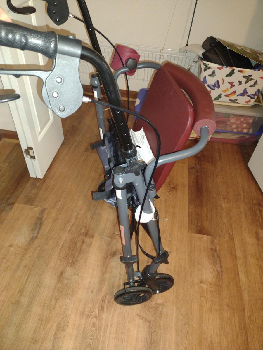 Guardian Folding Rollator/Walker with Seat- 350 Lb Capacity ...