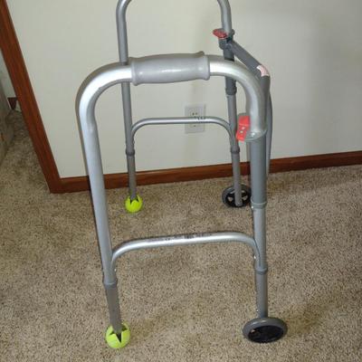 Metal Folding Walker