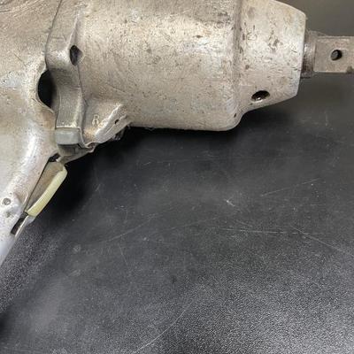 Central Pneumatic 3/4” Reversible Impact Wrench