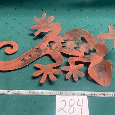 Metal Lizard Decor