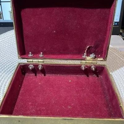 Vintage/Antique Egyptian Women Solid Brass Hinged Trinket Box 6" x 4" x 1.5" in Good Preowned Condition. (Possibly...