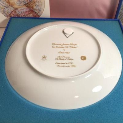 Edna Hibel Rosenthal Plate Baronesse Johanna-Maryke Van Vollendam 3rd in the Series Original Box with Papers.