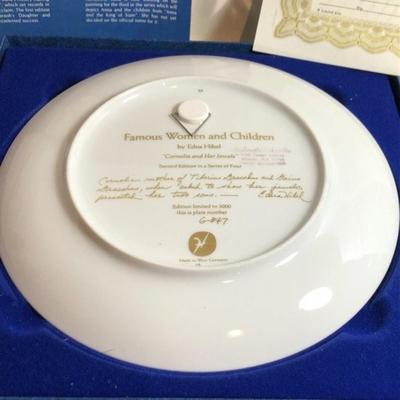 Edna Hibel Plate Cornelia and Her Jewels Gold in Original Box w/Certificate in VG Preowned Condition.
