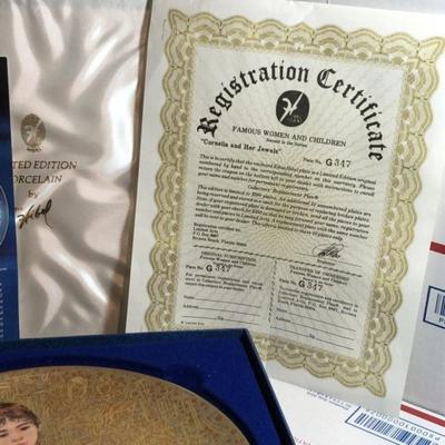 Edna Hibel Plate Cornelia and Her Jewels Gold in Original Box w/Certificate in VG Preowned Condition.