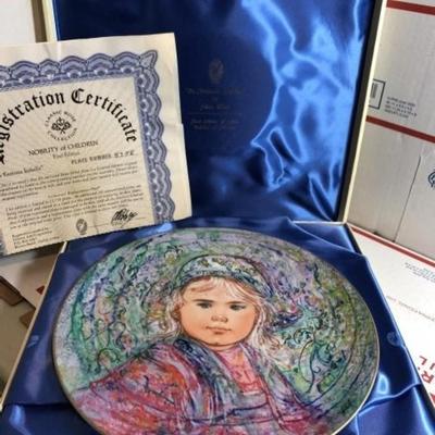 Edna Hibel "La Contessa Isabella" Collectors Plate the Nobility of Children 1st in the Series w/COA in Original Box/Paper.