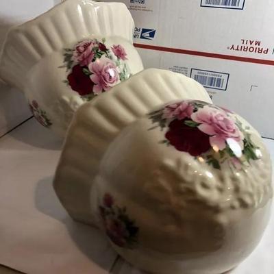 2-Maryleigh Pottery Wall Pockets Bright Roses/Floral w/Gold Rim Handcrafted in Staffordshire England. (7.25" x 7.50").