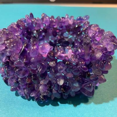Large/Wide 1-1/2" Amethyst Bead Stretch Bracelet in VG Preowned Condition.