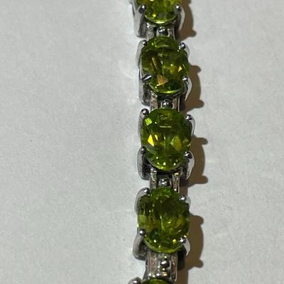 Stunning Sterling Silver .925 Peridot All-Around Stine Necklace 17.5" Long 34.8 Grams TW in VG Preowned Condition.