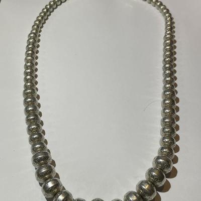Vintage Estate Carolyn Pollack Southwest Sterling Silver Graduated 8.3-17mm 24" Necklace 77-Grams TW in Good Condition.