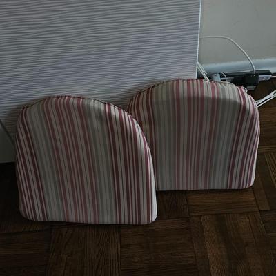 Wicker Patio/Deck Set (2 Chairs and Side table) with cushions