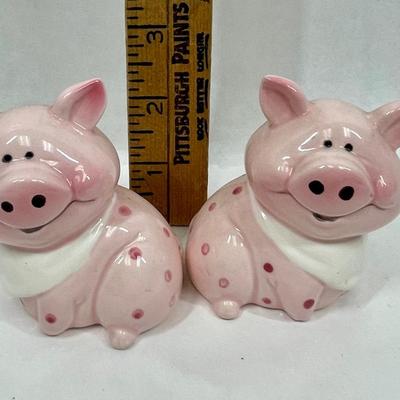Vintage Ceramic Pink Pigs with Bibs Salt & Pepper Shakers
