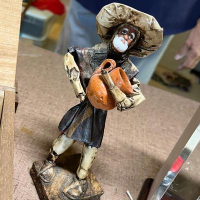 Lot of assorted decor