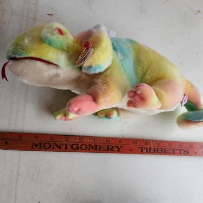 TY Beanie Babies Buddy CLUBBY and Rainbow' the Tie-Dye Chameleon