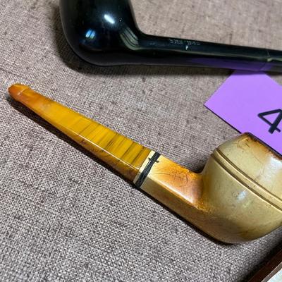 Lot of pipes & pipe case
