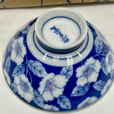Asian Rice Bowls Blue & White ceramic in box