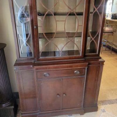 Duncan Phyfe China Hutch $250