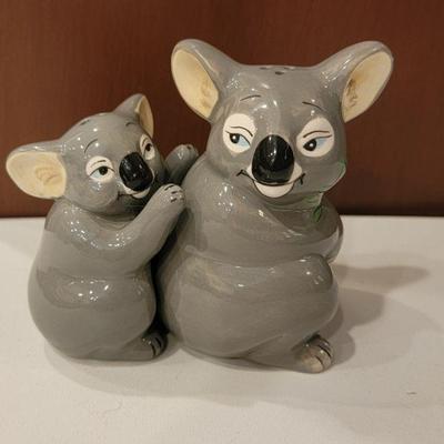 Koala Salt & Pepper  (magnetic) $6