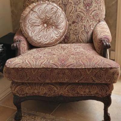Burgandy/gold Wing Chair 