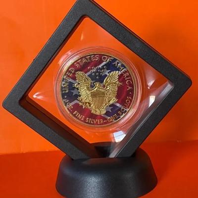 2023 WALKING LIBERTY DESIGNED 1$ COIN 1 OZ silver Beautiful case included