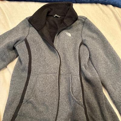 NORTH FACE LARGE GRAY JACKET