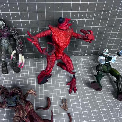 Graphic Novel Figurines