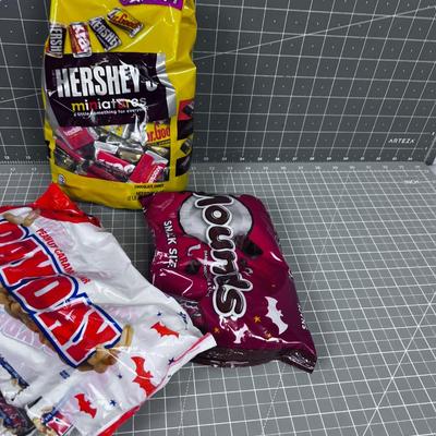 Pay Day Mounds and Hersey's CANDY