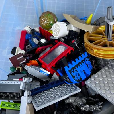 Tub Full of Lego; Star Wars, Lord of the Rings Etc. KITS