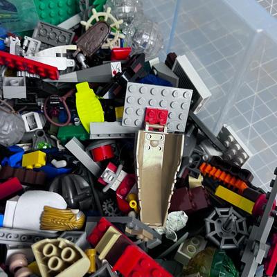 Tub Full of Lego; Star Wars, Lord of the Rings Etc. KITS