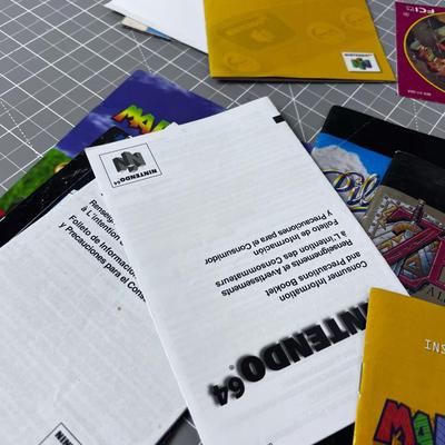 Bunch of Nintendo Instruction Booklet COLLECTIBLE!!!