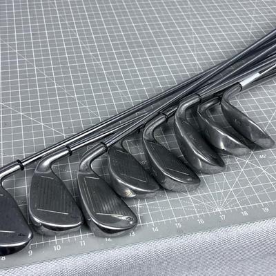 Set of CALLAWAY BIG BERTHA Set of GOLF Irons