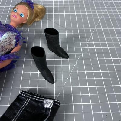 VINTAGE Barbie