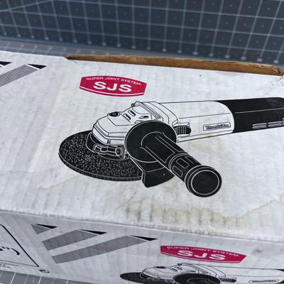 Makita 5" Angle Grinder