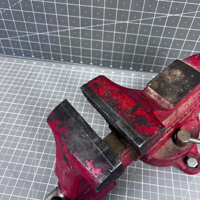CRAFTSMAN Bench Vice 4"