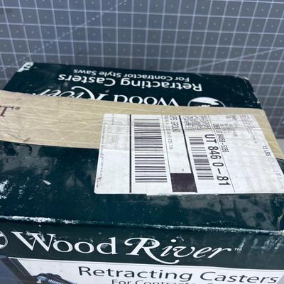 Wood River Retracting Caster Set